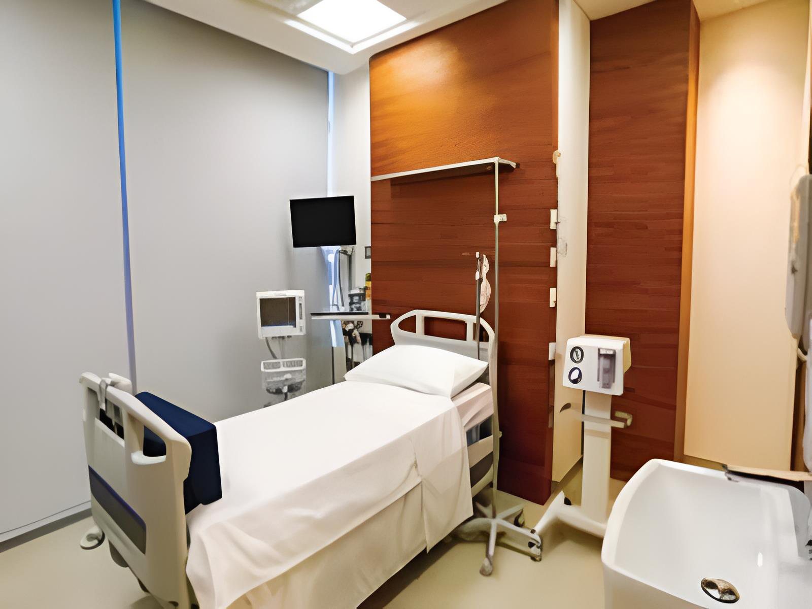 PU Flooring — Al Fardan Medical — Northwestern Medicine Qatar